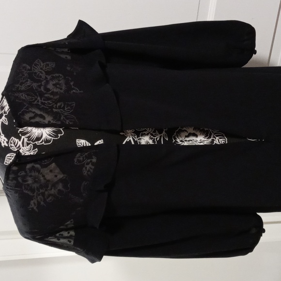 🆕️ 🖤LOFT🖤 - Black L/S Dress w/Sheer Polka Dot Ruffle Detail - Picture 11 of 16